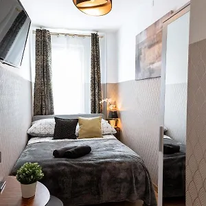  Хостел Clicktheflat Conrada
