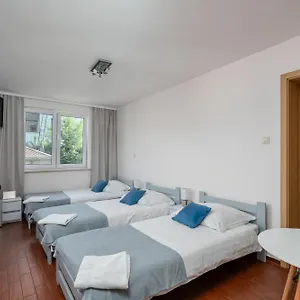 Sleeply Zlotniki Guest house Wroclaw
