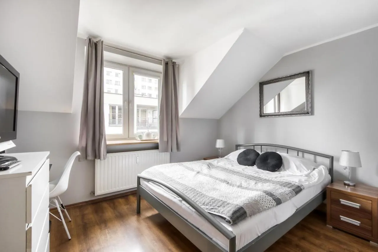 Hostel Krokodyl-Stara Praga Varsovia 0*,  Polonia